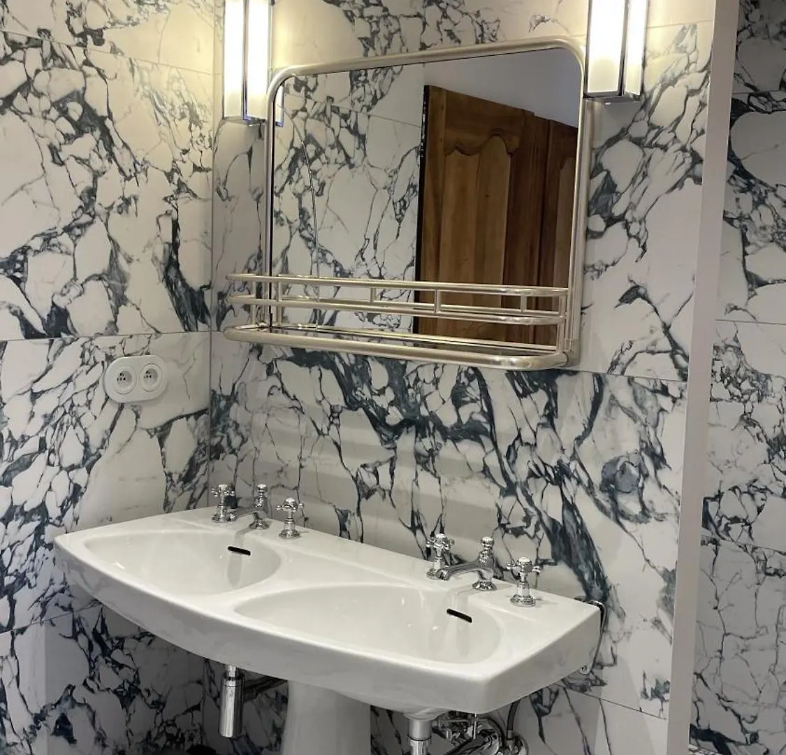 Guest house Villa Pipa Polaris I Suite Bebop - Vue Privilegiee, Chic, Lumineuse Speracedes